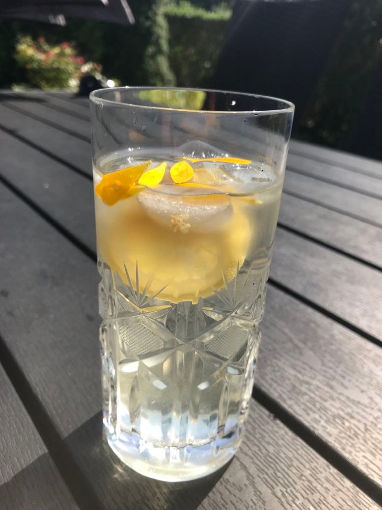 Hyldeblomster sirup