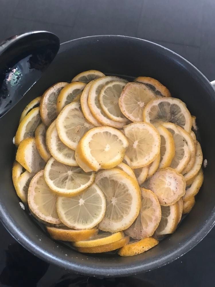 citron skiver i gryden